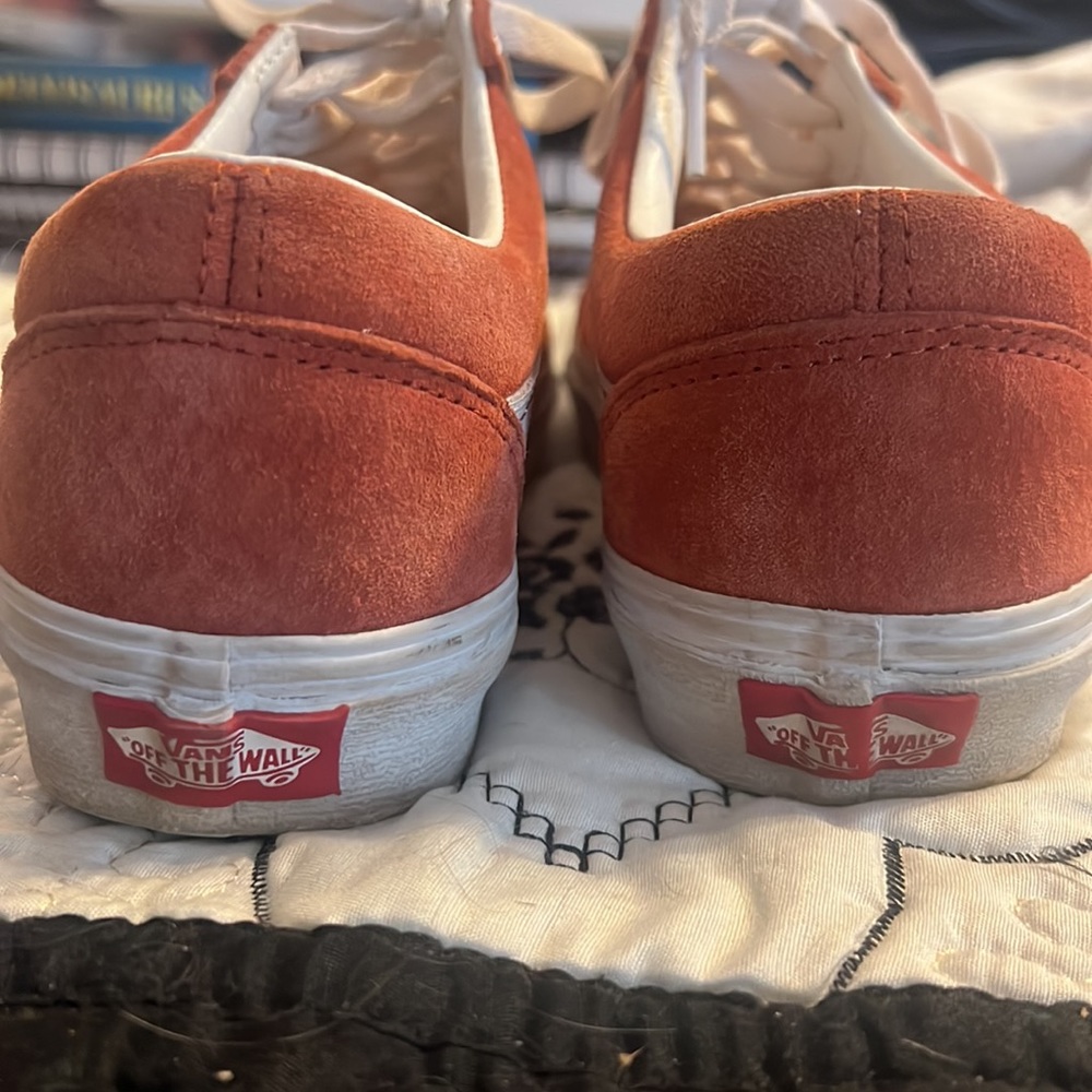 Vans size 8 - Picture 2 of 2